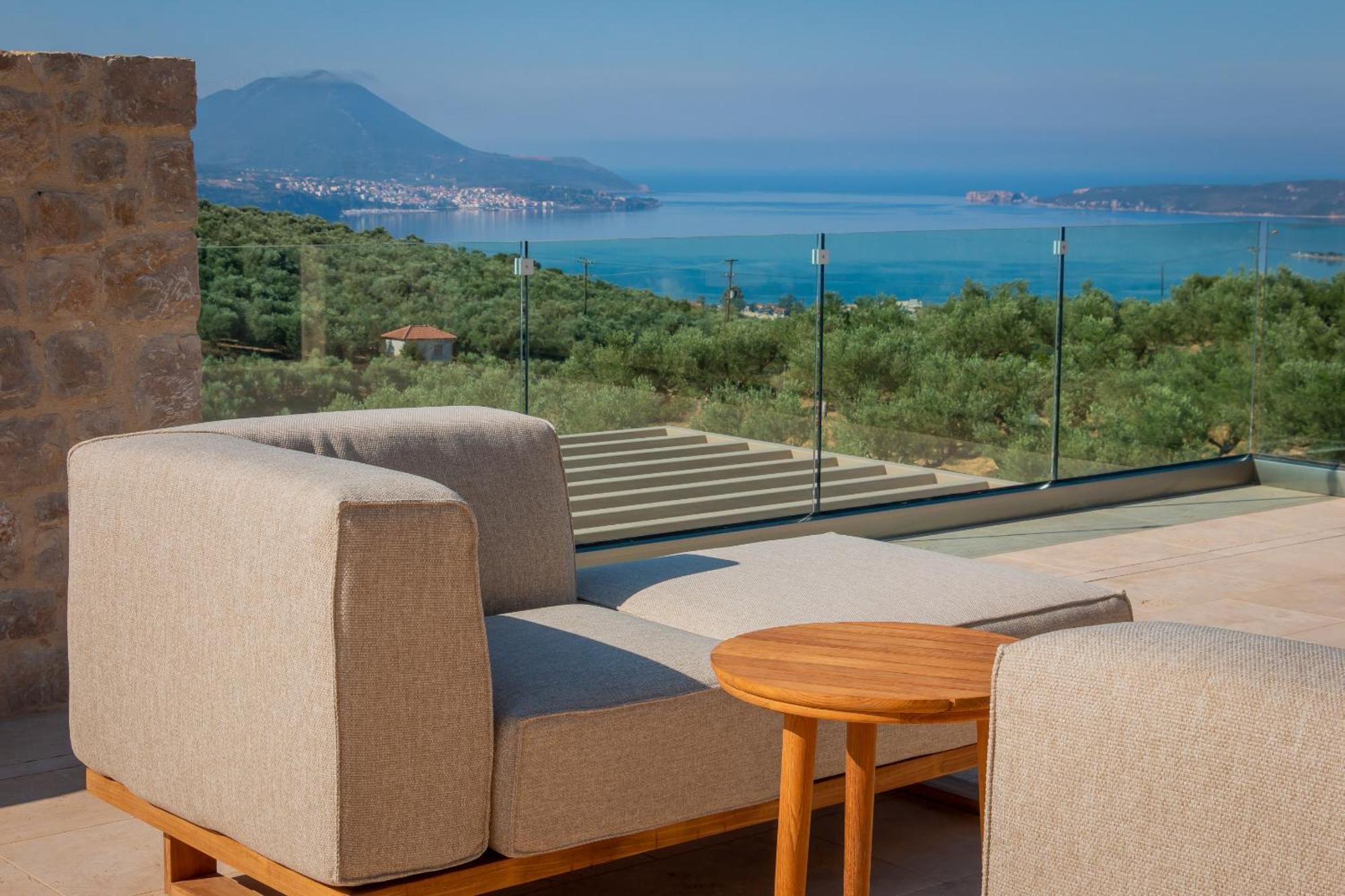 Villa Messinian Nest à Gialova Extérieur photo